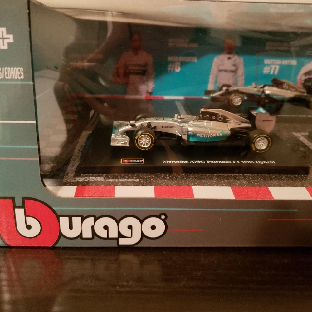 🏎 Formula 1 Mercedes Racing Cars 🏎 - Picture 7 of 16